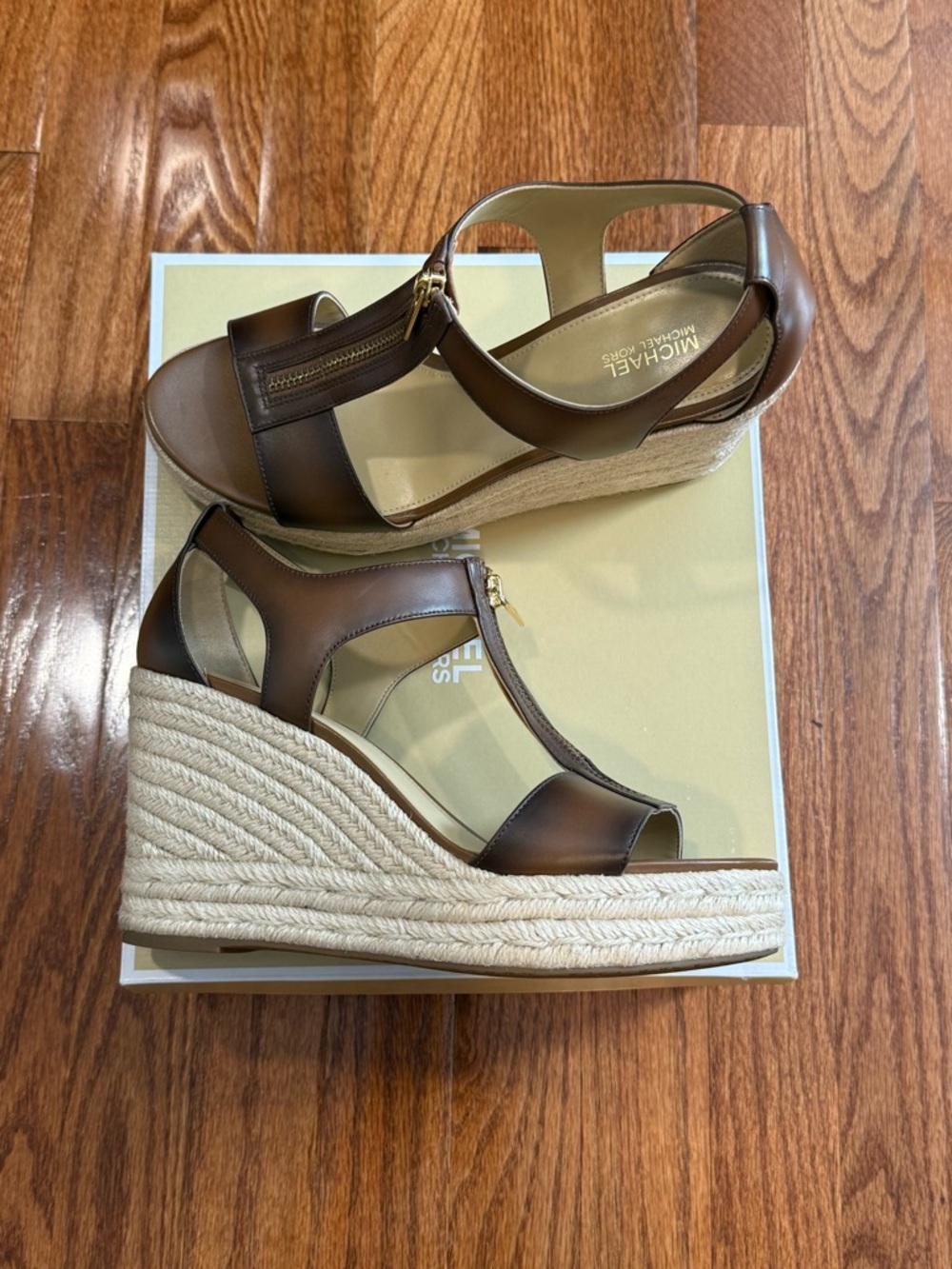 LN Michael Kors BERKLEY MID WEDGE